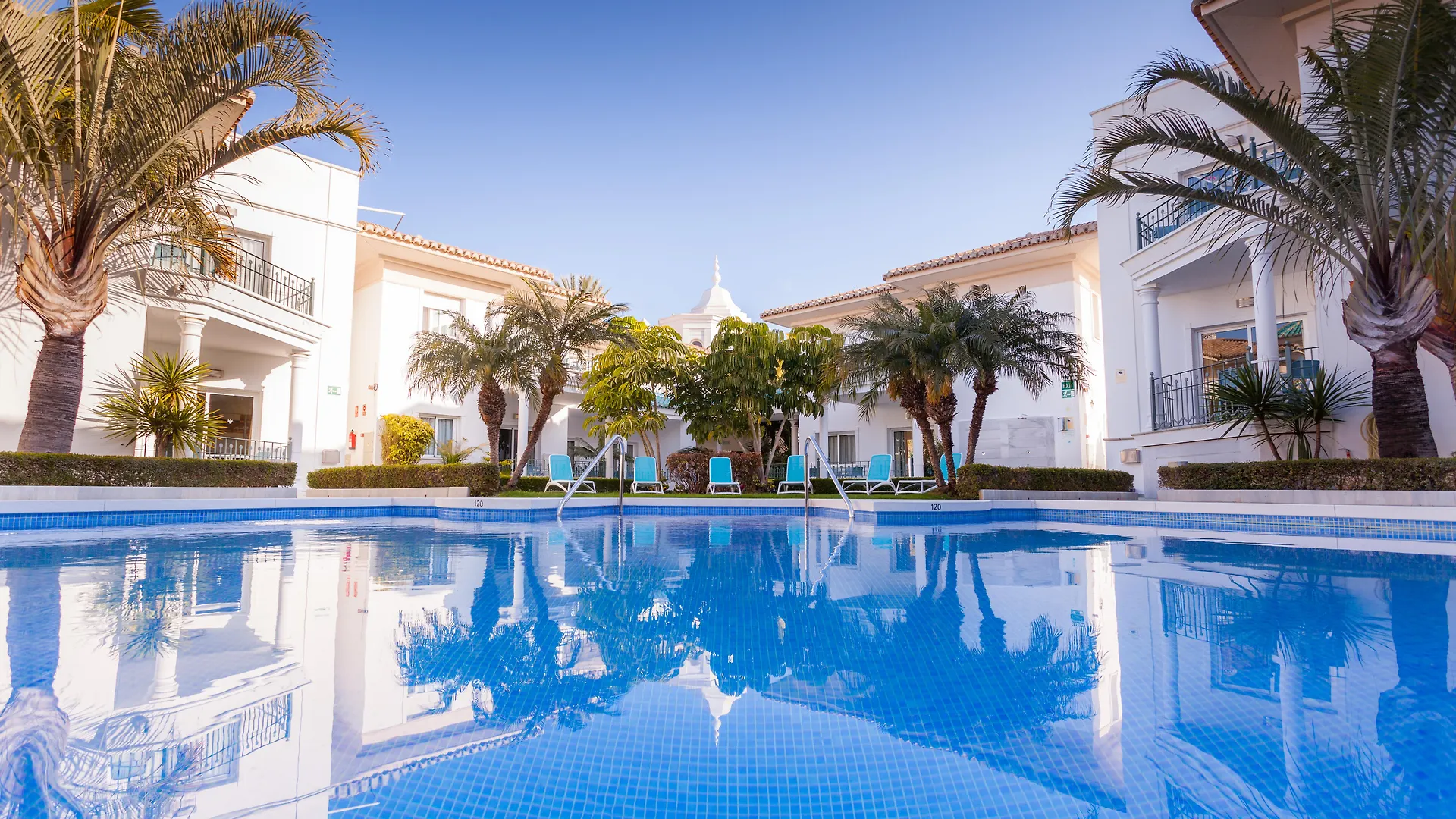 Apartamentos Marina Turquesa Nerja Spanien